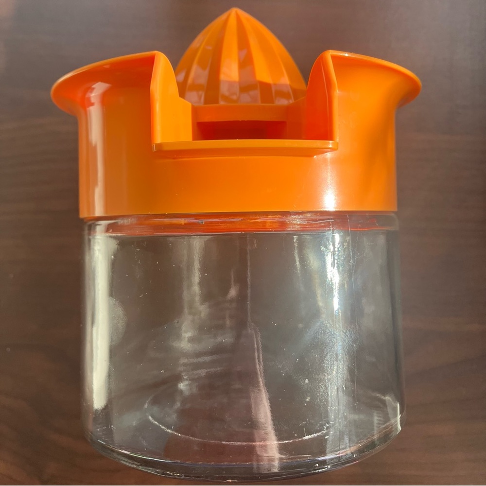Amazon Manual Compact Fruit Juicer